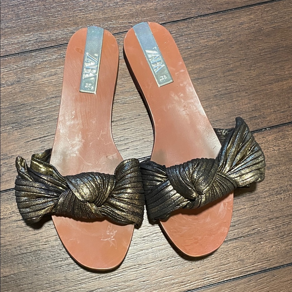 Zara Women's Metallic Bronze Slide Sandals